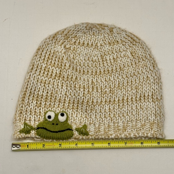 3D Frog Knit Child’s Hat by Tilt Beanie Winter Hat - Picture 4 of 5